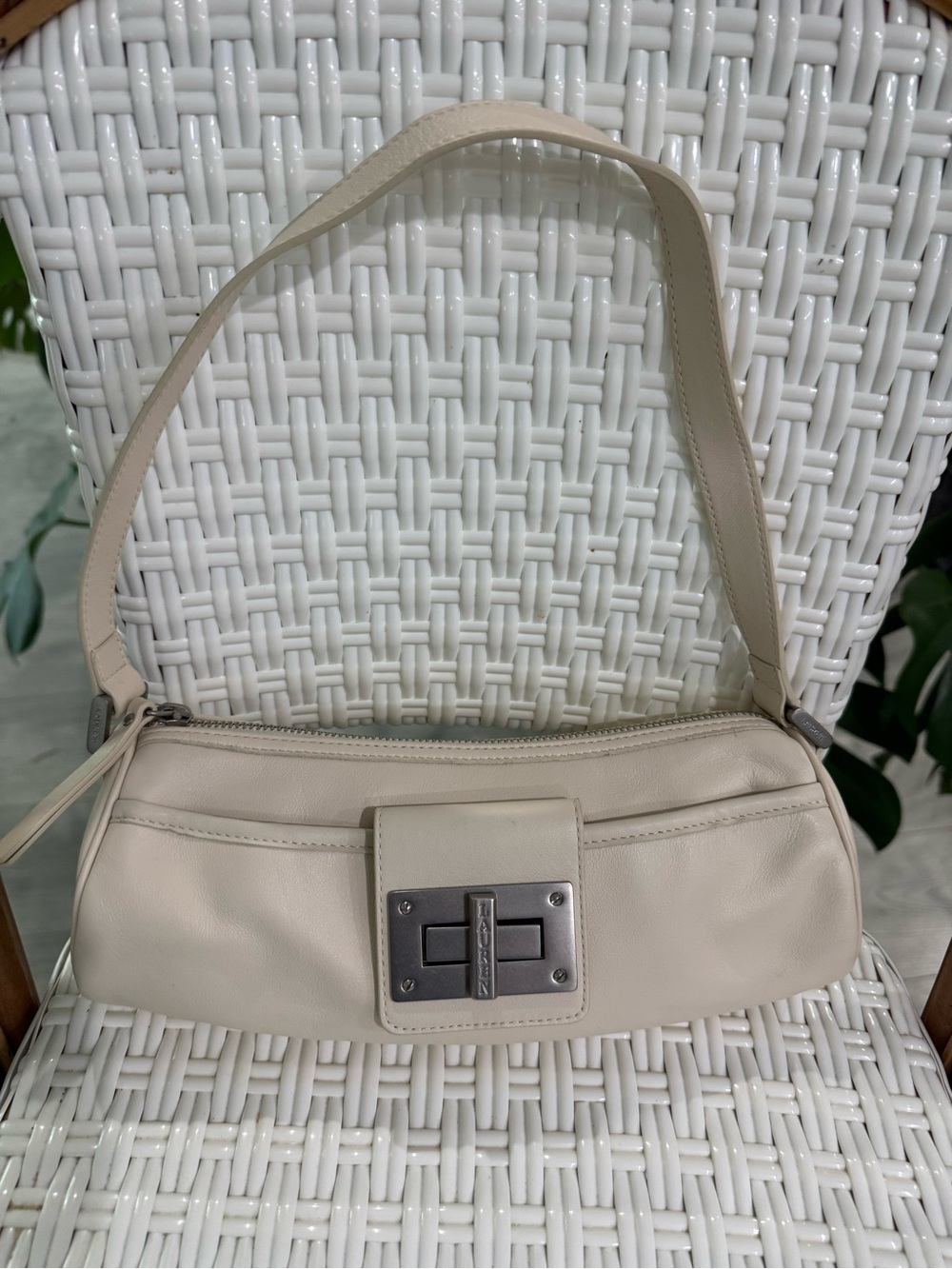 Vintage Lauren Ralph Lauren leather turnlock baguette bag NWOT